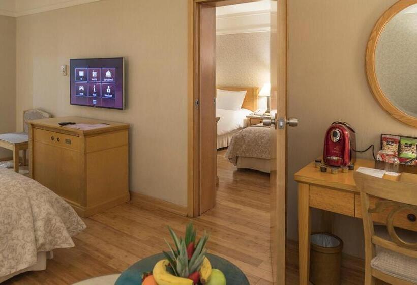 Camera Familiare, Zorlu Grand Hotel Trabzon