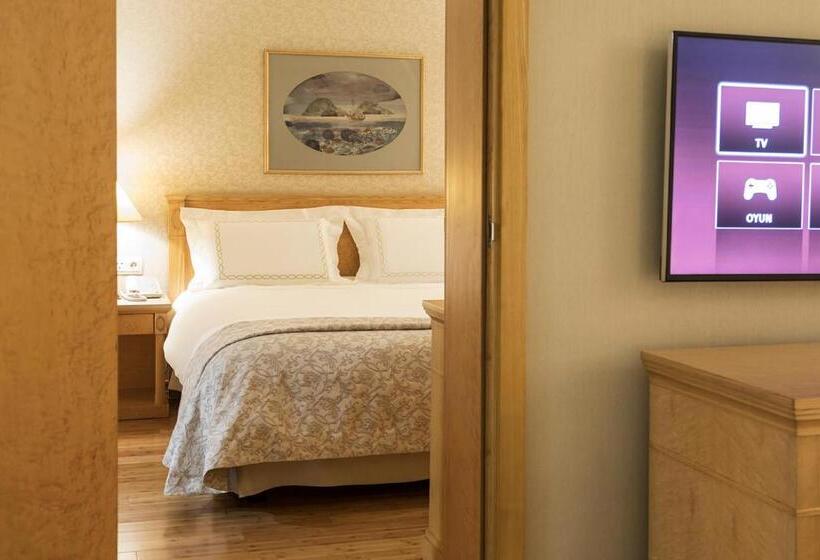 Camera Familiare, Zorlu Grand Hotel Trabzon