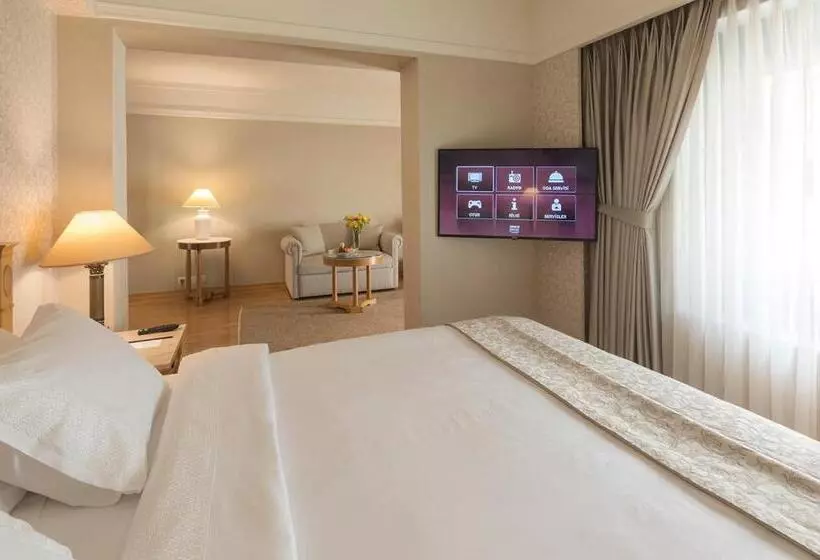 سوییت جونیور, Zorlu Grand Hotel Trabzon