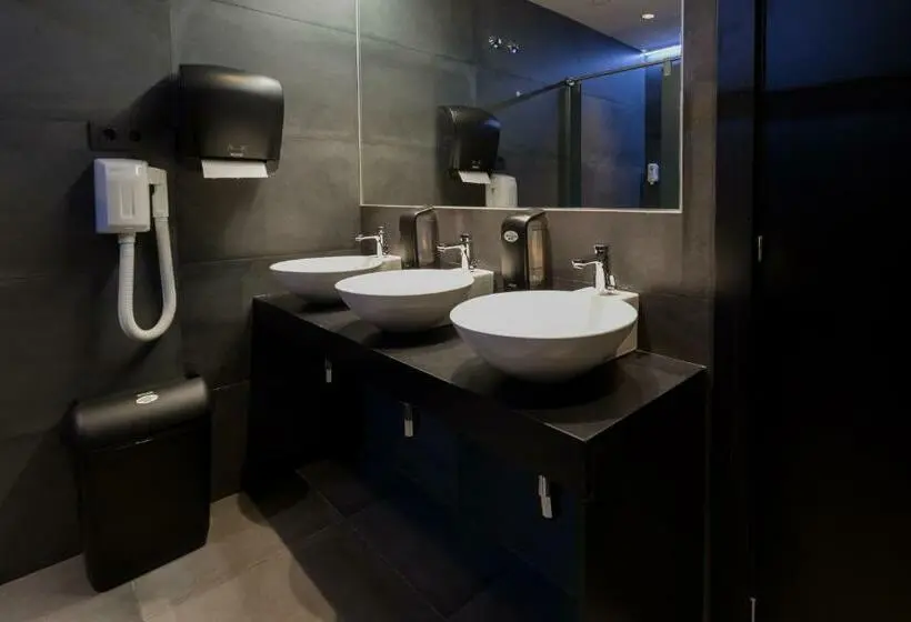 تختخواب در اتاق مشترک, Airhostel Barcelona Airport 24h