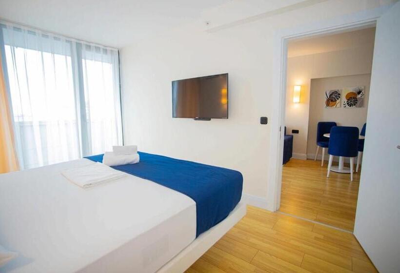 آپارتمان 1 خوابه با چشم‌انداز دریا, Orbi Sea Towers Batumi Resort