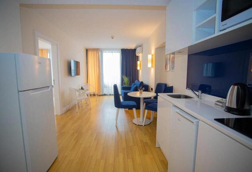 آپارتمان 1 خوابه با چشم‌انداز دریا, Orbi Sea Towers Batumi Resort