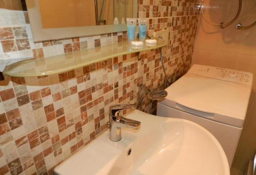 آپارتمان 1 خوابه با چشم‌انداز دریا, Orbi Sea Towers Batumi Resort