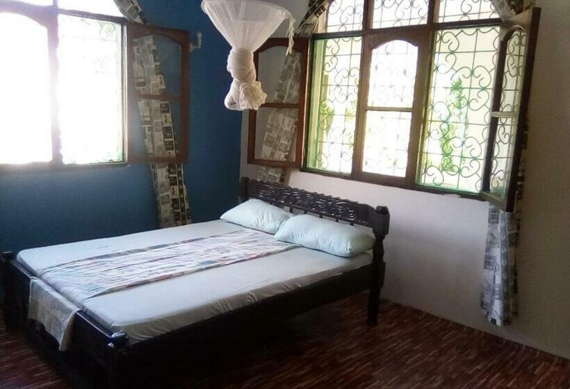 آپارتمان 1 خوابه با بالکن, Akogo House   Bnb , Hostel, Backpackers & Volunteer Center