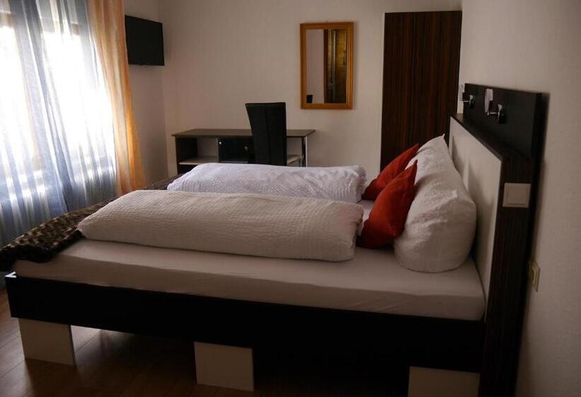 Quarto standard, Gasthaus Zur Stadt Triberg