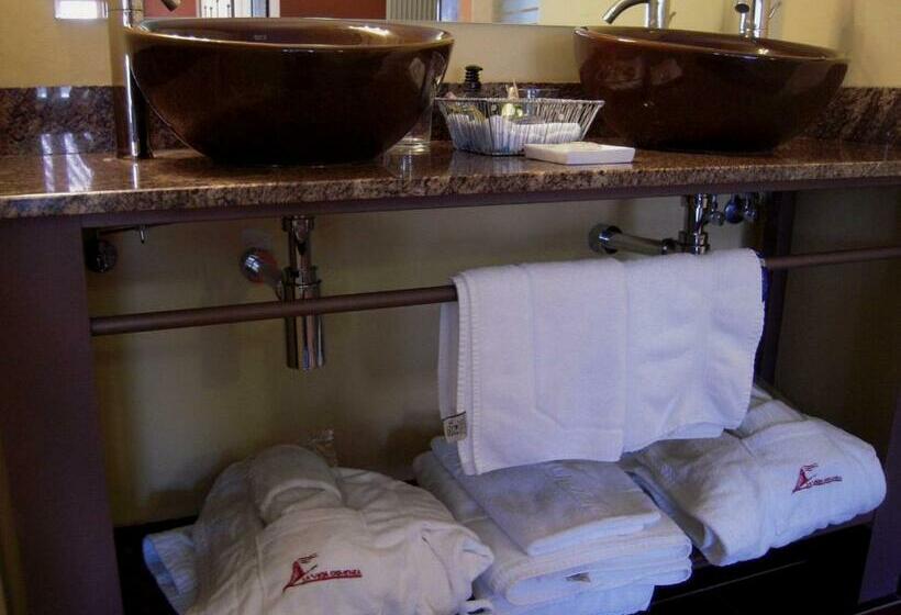 스탠다드 룸 킹사이즈 침대, Posada Real La Vieja Chimenea Spa