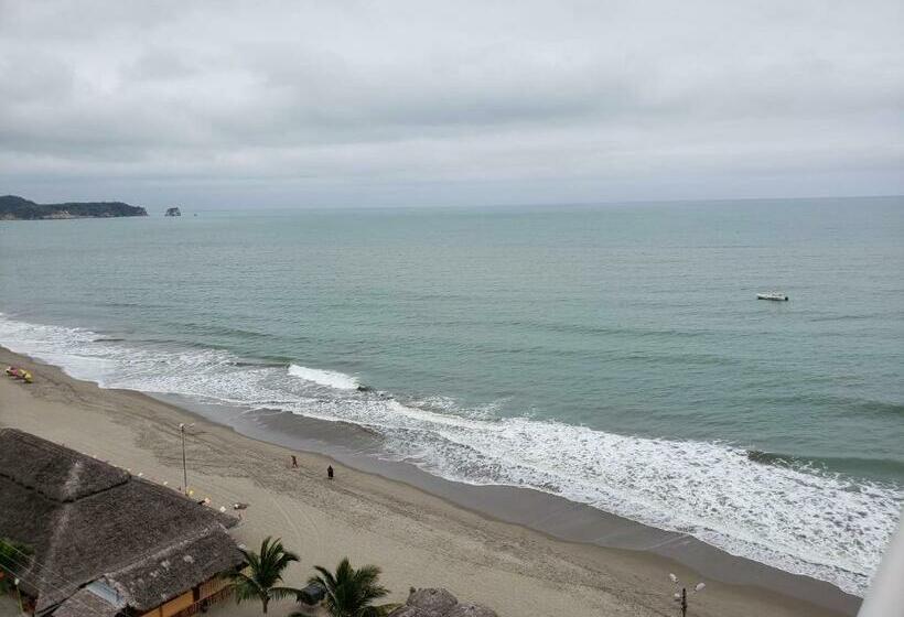 شقة غرفة واحدة مطلة على البحر, Arco Iris Atacames