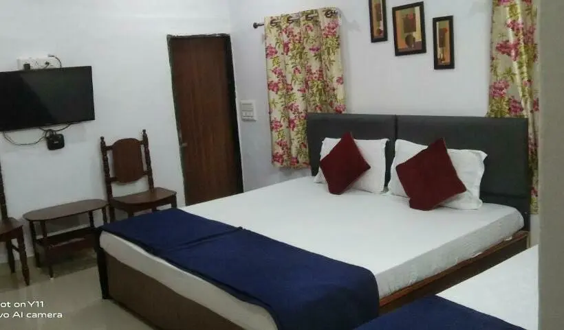 Chambre Triple Standard, Gurukrupa Bunglow