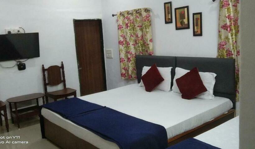 标准三人间, Gurukrupa Bunglow