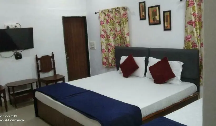 Chambre Triple Standard, Gurukrupa Bunglow
