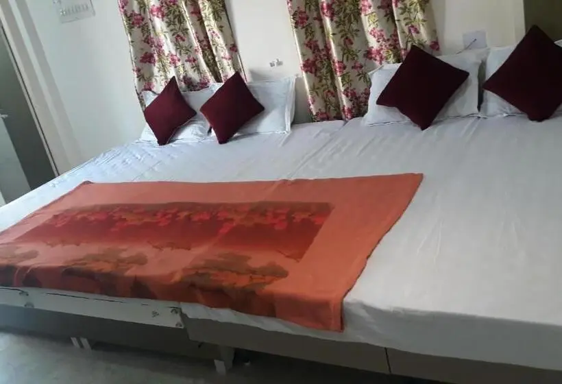 Suite Familiale, Gurukrupa Bunglow
