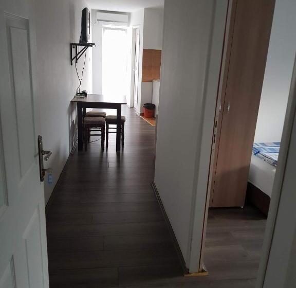 آپارتمان 1 خوابه, Prenociste H2o