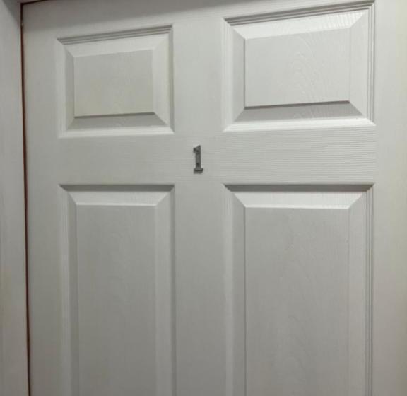 استودیوی استاندارد, Prenociste H2o