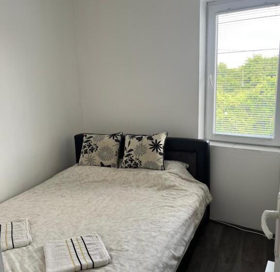 آپارتمان 1 خوابه, Prenociste H2o