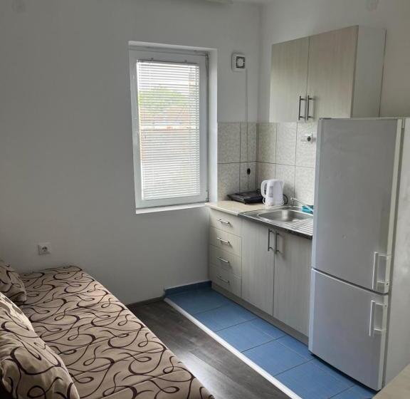 آپارتمان 1 خوابه, Prenociste H2o