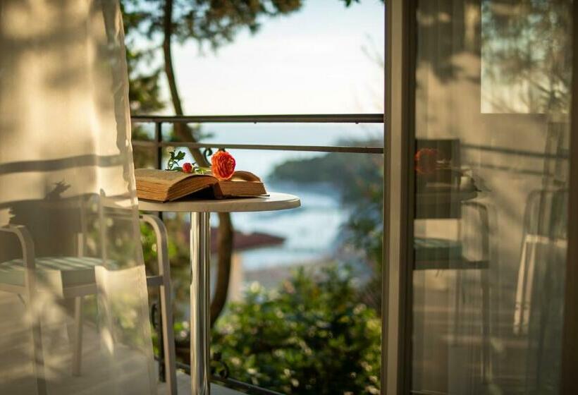 اتاق سوپریور خانوادگی, Villa Bellevue Portoroz Portorose