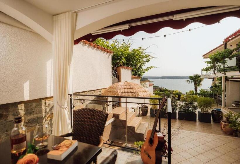 Triple Room Sea View, Villa Bellevue Portoroz Portorose