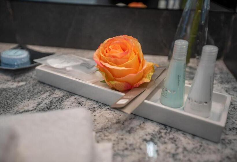 اتاق سوپریور با چشمانداز دریا و بالکن, Villa Bellevue Portoroz Portorose