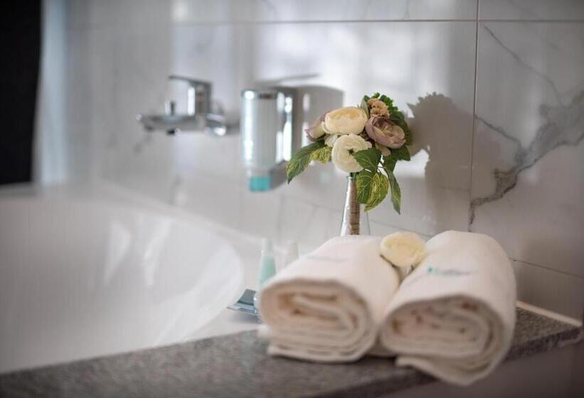 اتاق سوپریور خانوادگی, Villa Bellevue Portoroz Portorose