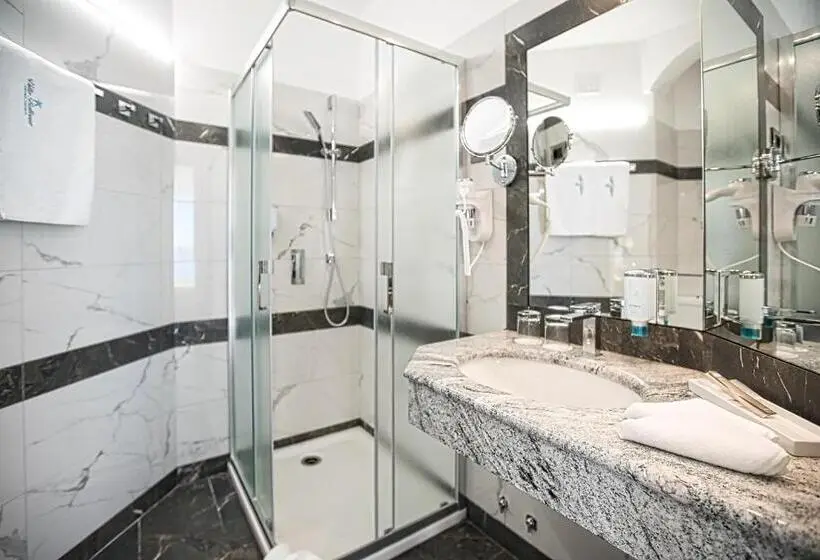اتاق لوکس, Villa Bellevue Portoroz Portorose
