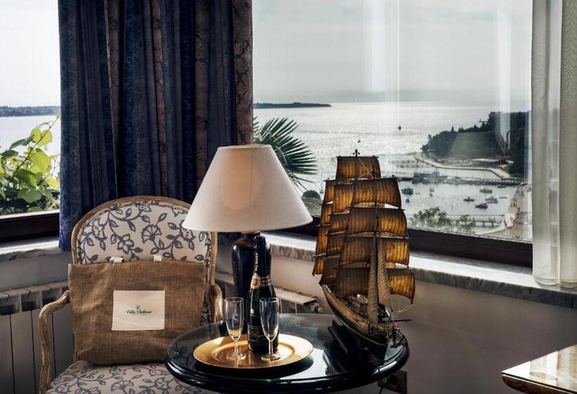 اتاق استاندارد با بالکن و چشمانداز دریا, Villa Bellevue Portoroz Portorose