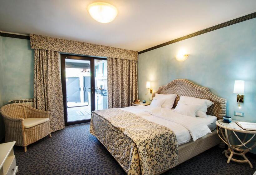 آپارتمان 1 خوابه با چشمانداز دریا, Villa Bellevue Portoroz Portorose