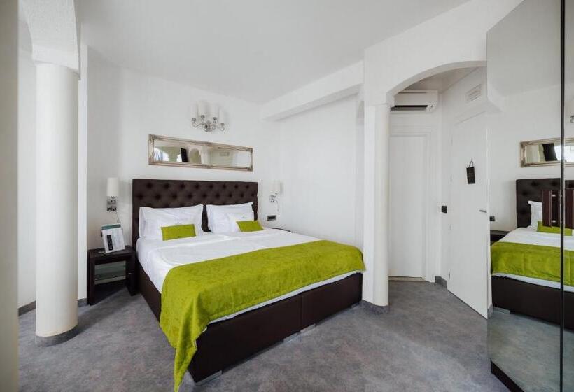 اتاق سوپریور با چشمانداز دریا و بالکن, Villa Bellevue Portoroz Portorose