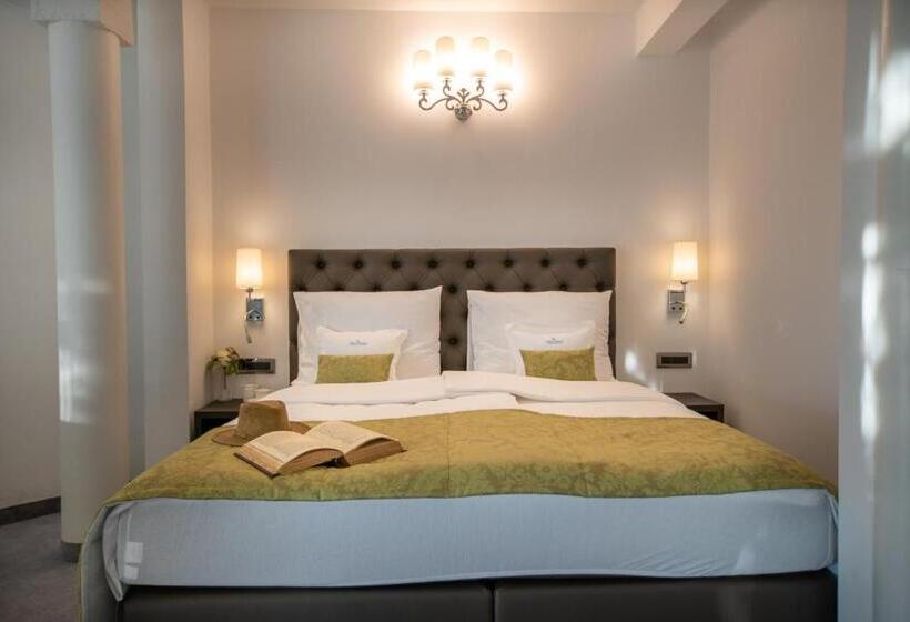 اتاق سوپریور با چشمانداز دریا و بالکن, Villa Bellevue Portoroz Portorose