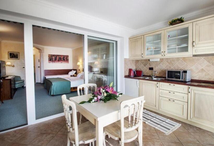 آپارتمان 1 خوابه با چشم‌انداز دریا, Villa Bellevue Portoroz Portorose