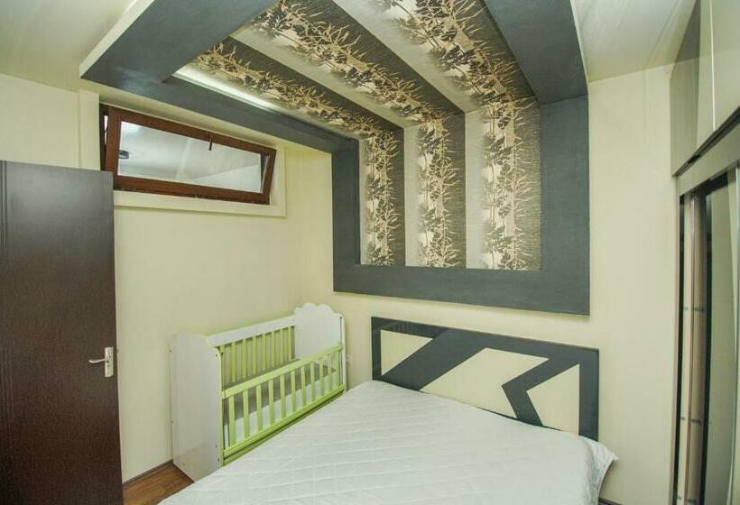 اتاق لوکس, Edo Apartment