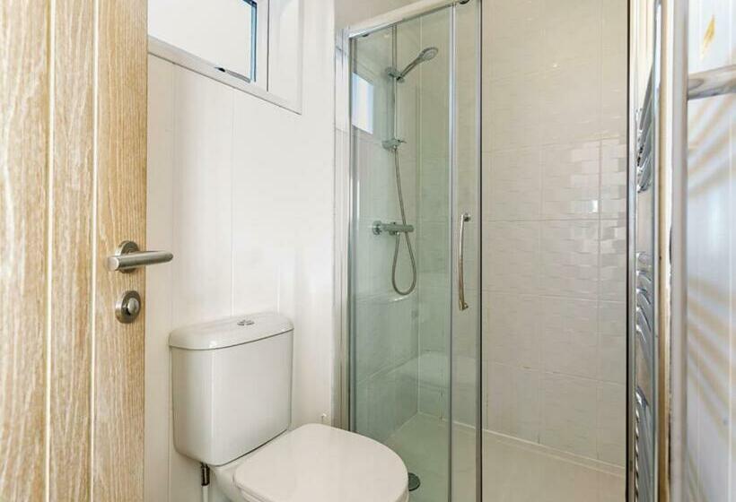 スタンダードルーム, Beach Cove Coastal Retreat