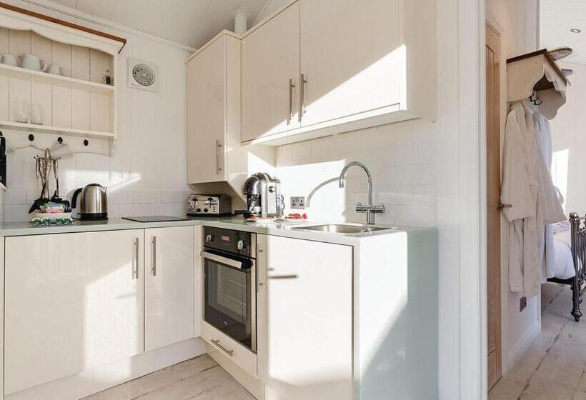 スタンダードルーム, Beach Cove Coastal Retreat