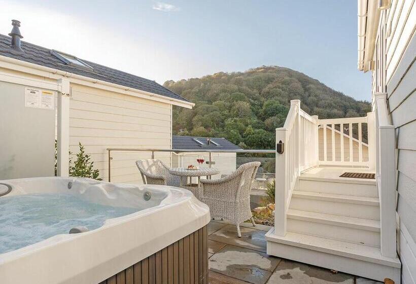 プレミアムルーム, Beach Cove Coastal Retreat