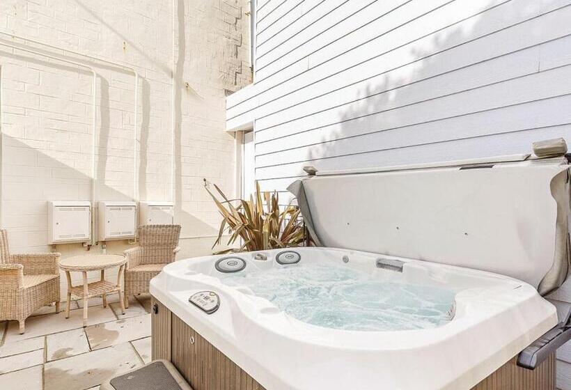 １ベッドルームアパートメント, Beach Cove Coastal Retreat