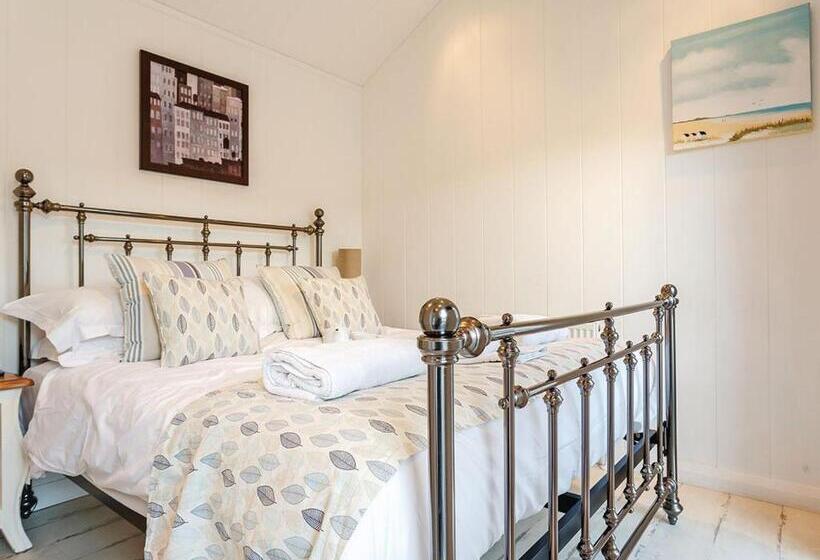 オーシャンビュースタンダードルーム, Beach Cove Coastal Retreat