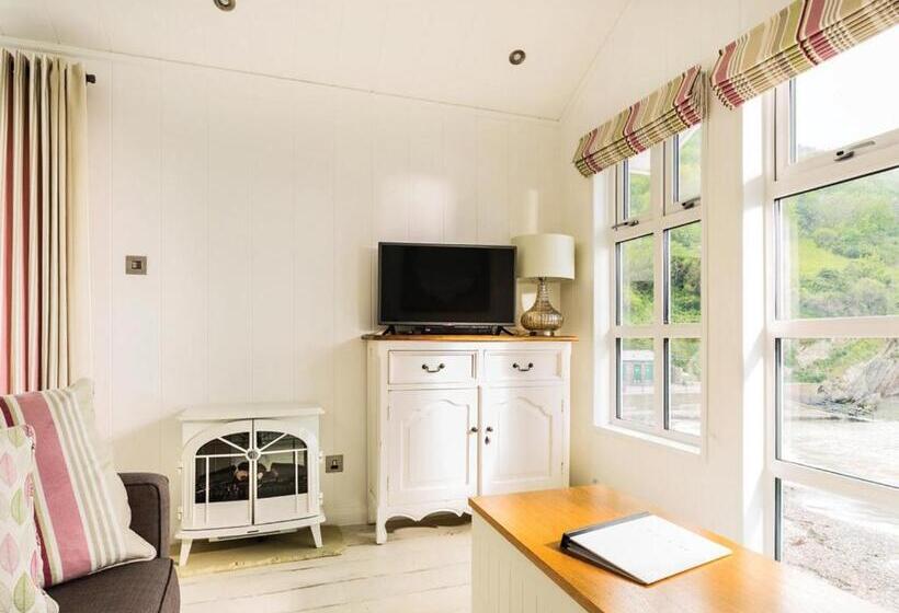 オーシャンビューのプレミアムルーム。, Beach Cove Coastal Retreat