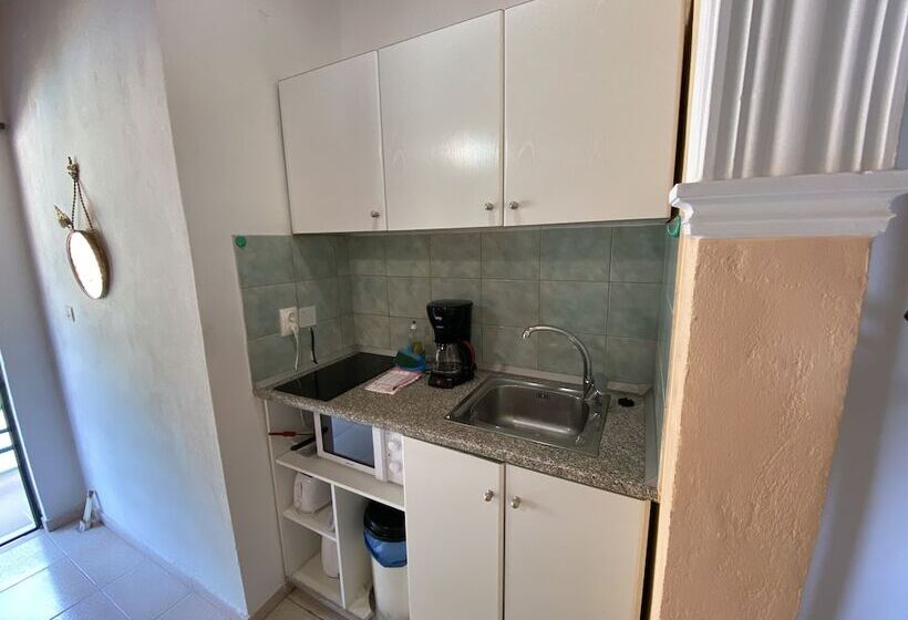 Семейные Апартаменты, Corfu Andromaches Holiday Apartments