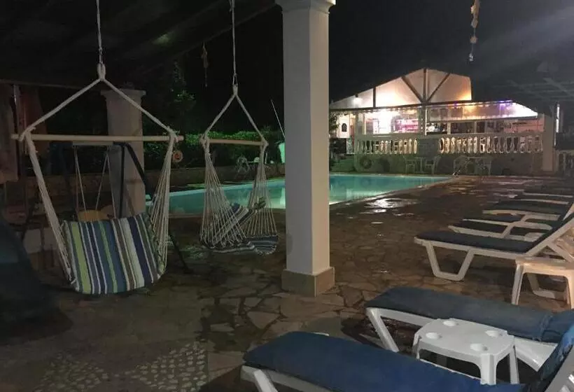 家族用アパートメント, Corfu Andromaches Holiday Apartments
