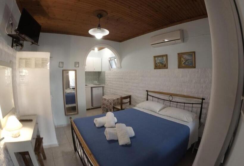 غرفة قياسية فردية مطلة علي البحر, Corfu Andromaches Holiday Apartments