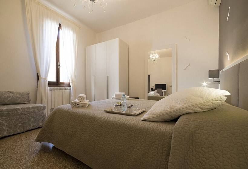 Habitació Triple Estàndard, Al Portico Guest House
