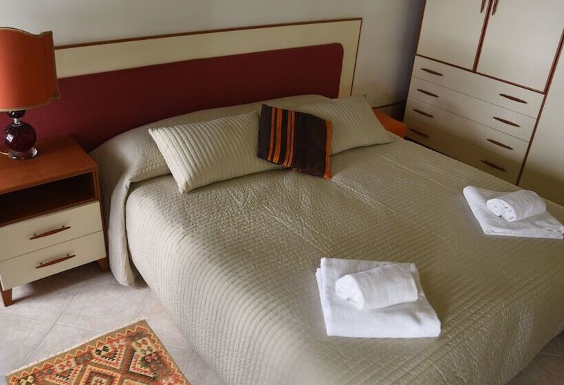 Habitació Triple Estàndard, Al Portico Guest House
