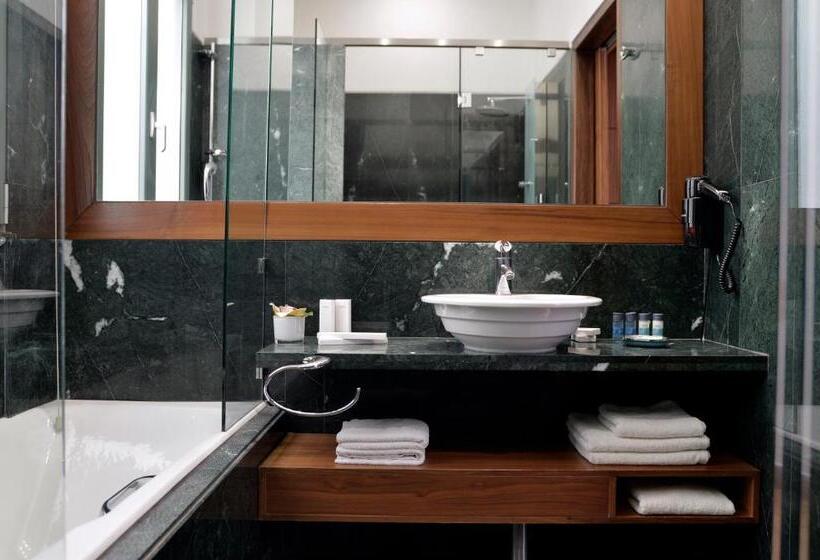 带观景的标准间, Athenaeum Eridanus Luxury