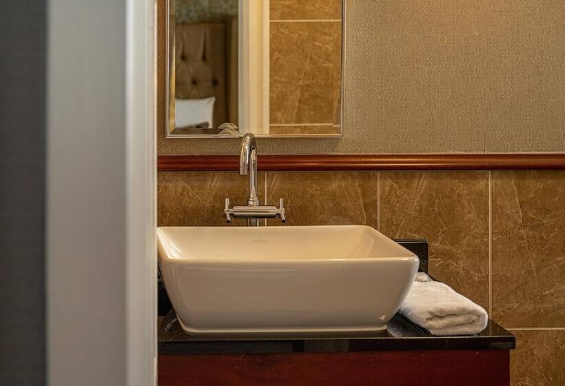 غرفة قياسية, Dunkeld House