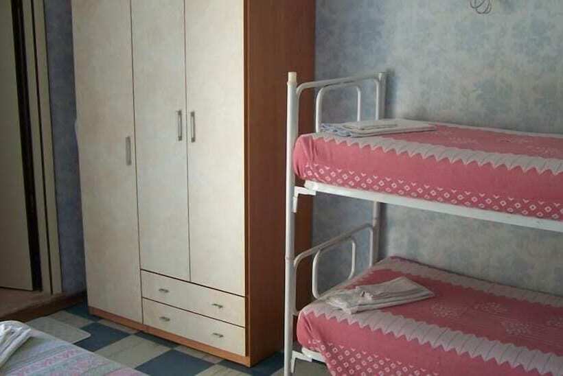 四人标准间, Graziella