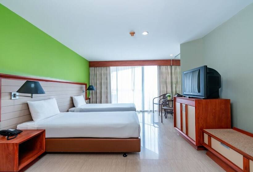 Номер Superior, Long Beach Chaam