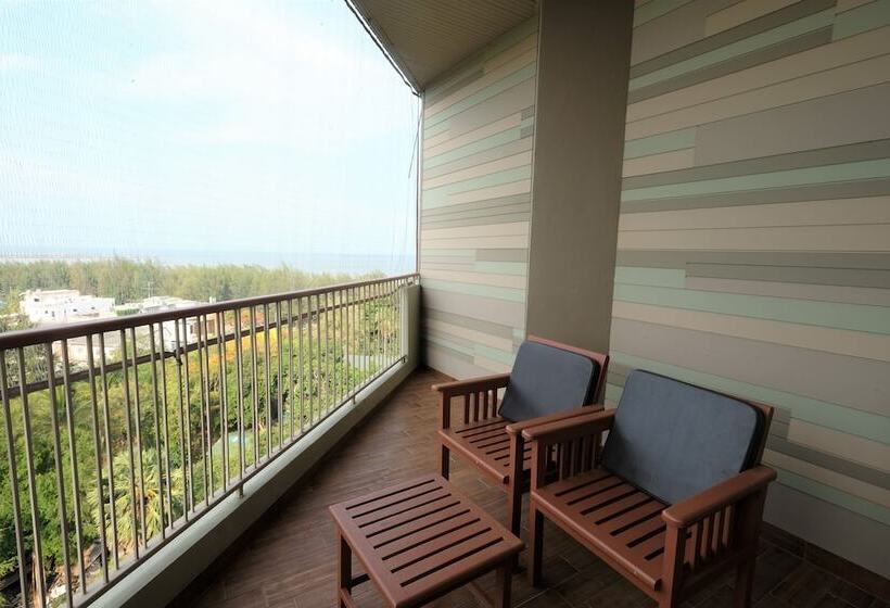 Номер Deluxe, Long Beach Chaam