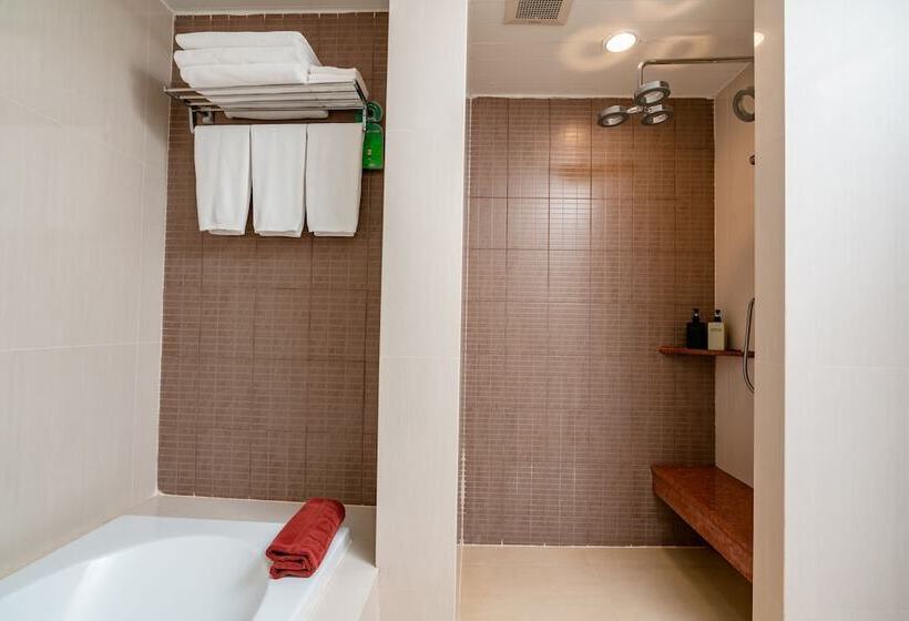 Family Suite, Long Beach Chaam