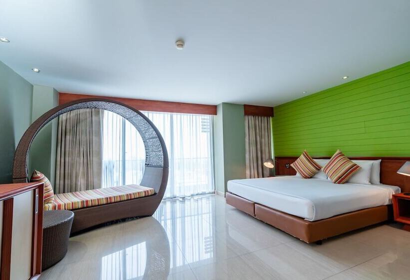 Люкс, Long Beach Chaam