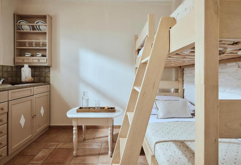 Семейный Номер, Naxos Magic Village