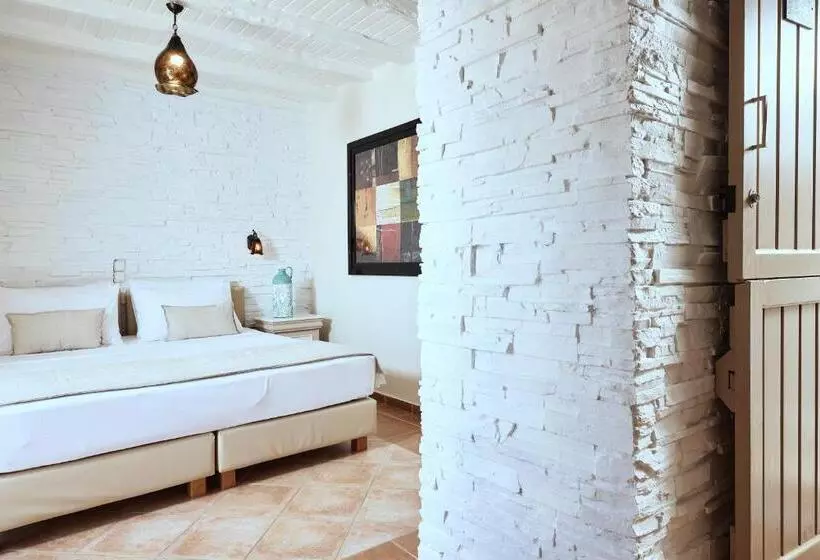 اتاق لوکس با چشم‌انداز دریا, Naxos Magic Village